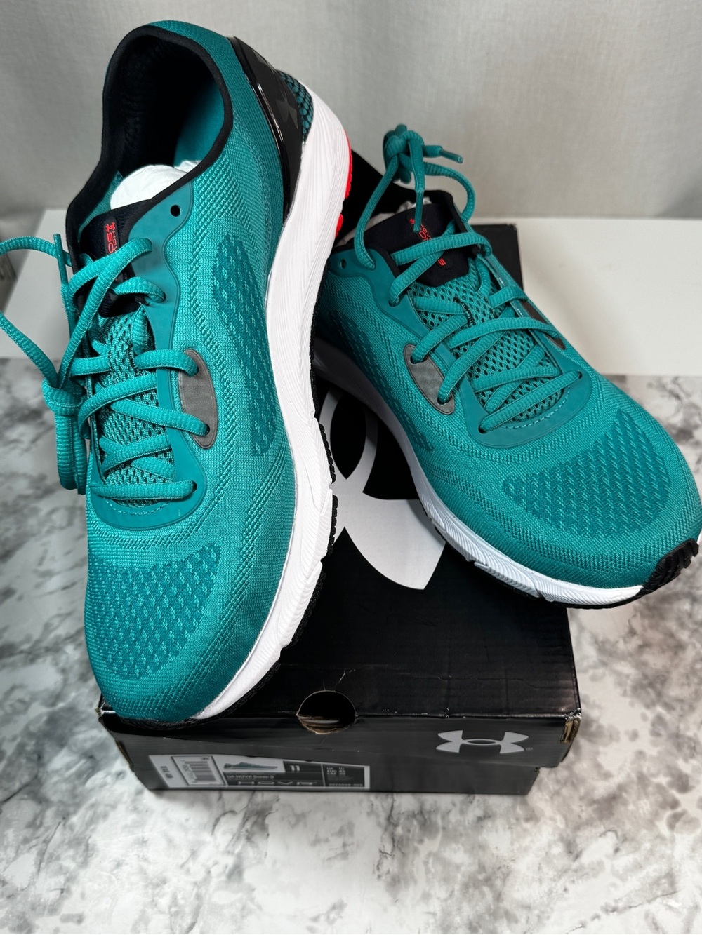 Under Armour HOVR Sonic 5 Low Top Lace-Up Running US 11 EU 45 Teal Athletic